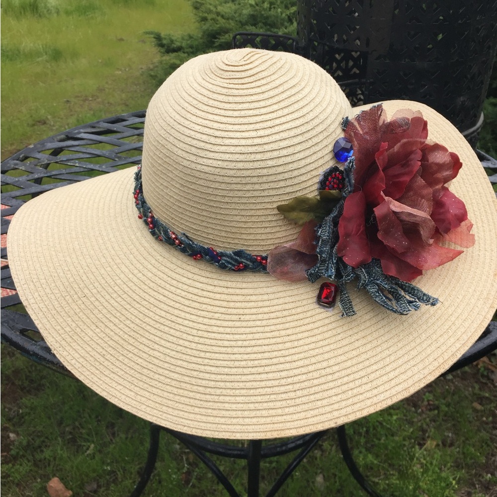 Artisan kreativekristen Upcycled cream wide brim straw hat  Floral Accent